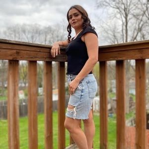 Meet your Posher, Paula andrea